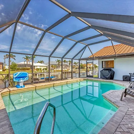 561 Via Esplanade Villa
